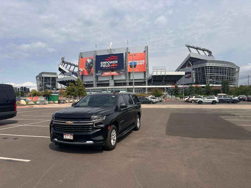 Denver Executive Chevrolet Suburban Service