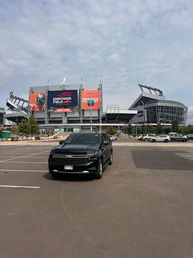 Luxury SUV Transportation with Chevrolet Suburban in Denver