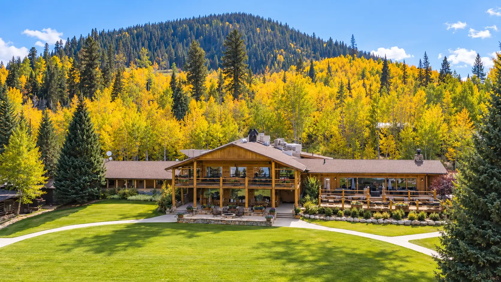 Denver Airport To C Lazy U Ranch Transportation For Families Traveling Together
