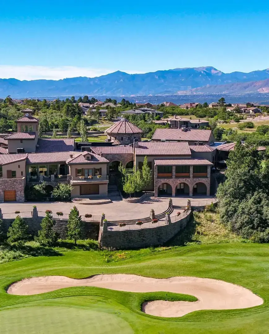 Denver to Flying Horse Club Car Service For Individually Arranged Guest Journeys